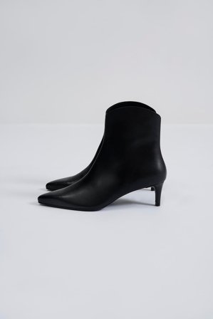 Malina - Izzie Stiefel - 42 - Black