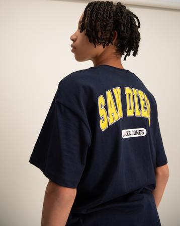 Jack & Jones JJEBRADLEY VARSITY BK TEE SS LN STYD Blau T-Shirts Jungen - Kidsbrandstore