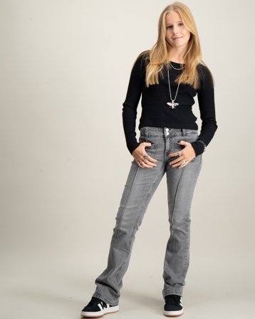 Gina Tricot Young Pleated flare jeans Grau Jeans Mädchen - Kids Brand Store