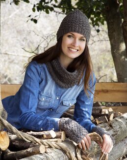 Strikkeoppskrift Halsvarmer og lue - Mondial