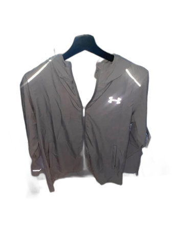 Grå vindjacka från Under Armour