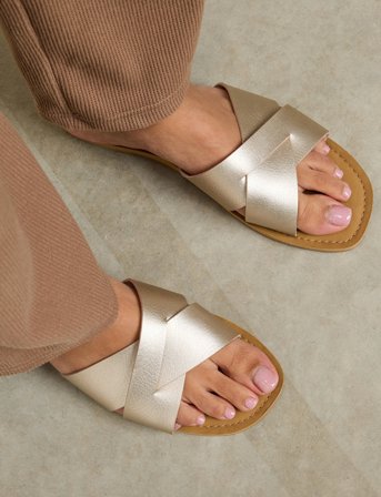 Roxy Andreya - Silver - 39