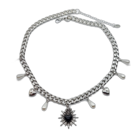 Stilfullt handgjort halsband