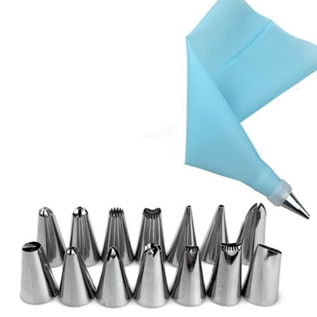 Spritspåse i silikon + 14 st tyllar och koppling