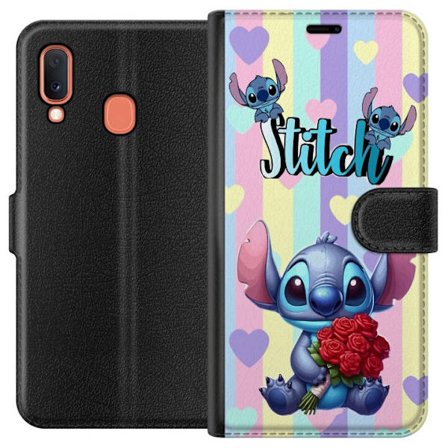Kompatibel Tegnebogsetui til Samsung Galaxy A20e Romantisk illustration af Stitch der holder røde roser mod stribet baggrund