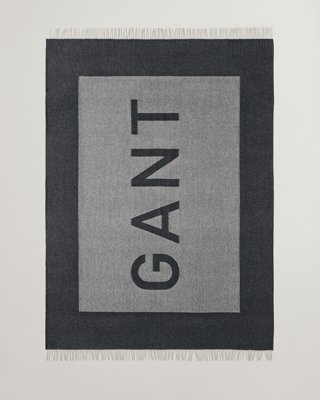 GANT - Merinoull pledd med logo 130x180cm grey