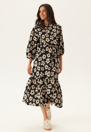 Happy Holly Structure Flounce Midi Dress Klær