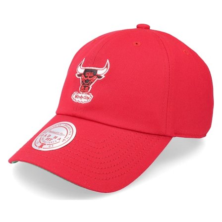 Mitchell & Ness - NBA Punainen unconstructed Lippis - Chicago Bulls Team Ground 2.0 Red Dad Cap @ Hatstore