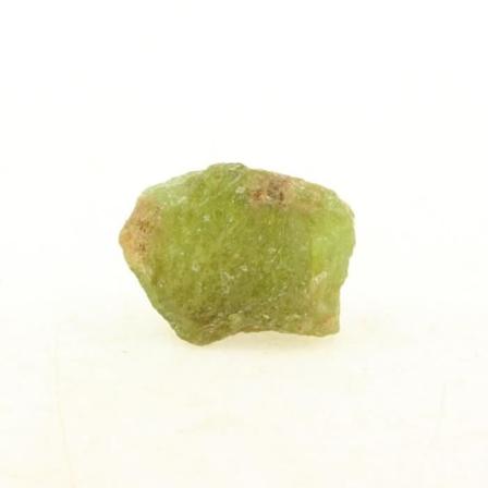 Kivet ja mineraalit. Grossulaari granaatti. 12,74 cts. Kayesin alue, Mali.