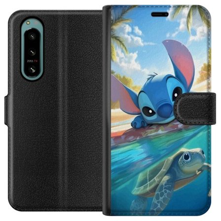Kompatibelt Plånboksfodral till Sony Sony Xperia 5 IV Stitch med sköldpadda – söt blå alien i tropisk strandmiljö från Disney