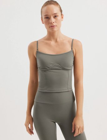 Rethinkit Studios Butter Soft Top True To Body - Green - XS