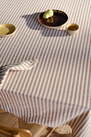 Jotex - Duk brun/vit - HERIBERT - Kjøp Duker hos Jotex