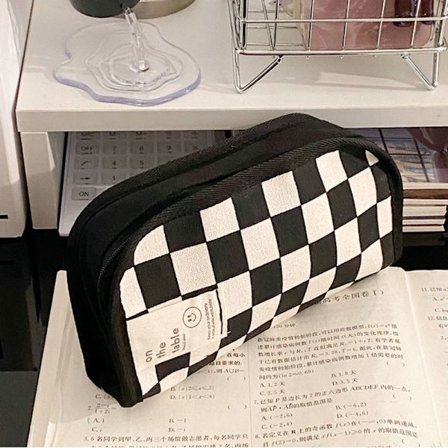 Pennfodral Case SVART