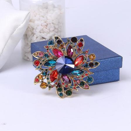 WABJTAM Rhinestone-rintakoru, punainen lehden muotoinen rintakoru, vintage-rintakoru, korutarvike, lahjat, koriste