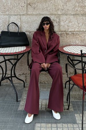 NA-KD - Dressbukse med vide ben og høyt liv - Skreddersydde bukser - Burgundy - EU 32