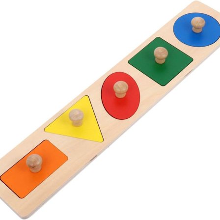 Tretre leketøy i tre for sortering av farger og geometriske former - pedagogisk puslespill for førskolebarn - KLB