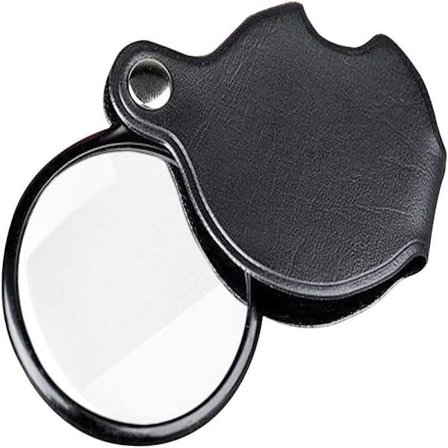 Pieni kokoontaitettava taskuluuppi 5x suurennuslasilla, 50 mm halkaisija, luuppi nahkakotelolla
