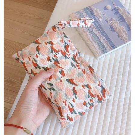 Liten blommig kosmetisk väska för kvinnor Mini bomullstyg Make Up Organizer Bag Pennfodral Myntväska Sanitetshandduk förvaringspåse Type B