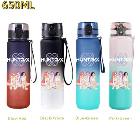 650 ml KPop Demon Hunters -vesipullo läppäisellä kannella – täydellinen matkustamiseen, kuntoiluun ja lahjoihin