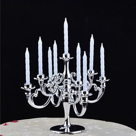 1Kynttiläsarja ja kynttilänjalka syntymäpäiväjuhlakakun kynttilänjalat