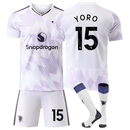 25-26 Manchester United F.C. Udebane Hvid NO.15 YORO Sæt Børn Voksen Fodboldudstyr med Sokker