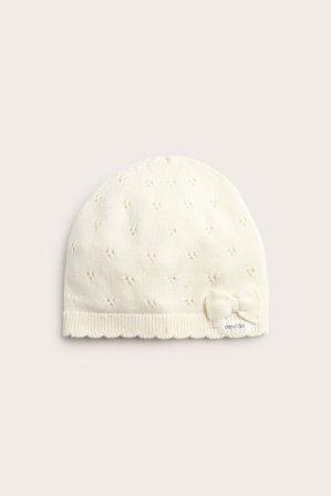 Newbie | Stickad mössa med rosett | Offwhite