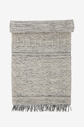 Bloomingville - Polyestertæppe Maisy - Grå - Bomulds- & kludetæpper - 75X245 - Fra Homeroom