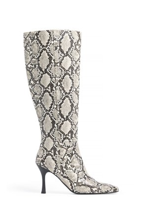 NA-KD Figurbetonte Stiefel mit eckiger Zehenpartie - Stiefel - - EU 36