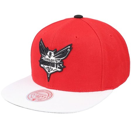 Mitchell & Ness - Charlotte Hornets Cardinal Red 2 Tone Scarlet/white Snapback Snapback Red Cap - NBA @ Hatstore