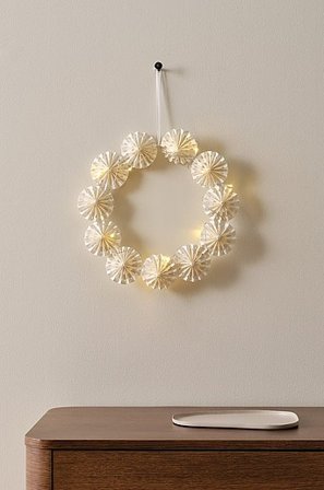 Jotex - HALO krans med lyskæde Naturlig hvid - Køb Dekorativ julebelysning hos Jotex