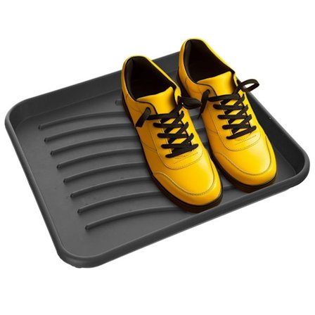 Skoovertræk i sort plast - Hold gulvene rene i regnvejr