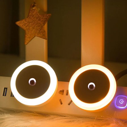 Nattlampa i bärnstensfärg, smart ljussensor, LED-nattlampa att sätta i vägguttaget
