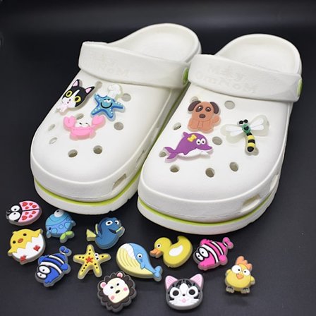 Crocs Mix Lot 22 Personlige Sko Dekorasjon Charms, One Size EU Soft Night Light Sko Blomst Hull Sko Blomst Sko
