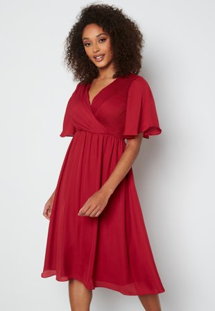 Bubbleroom Occasion Liana Chiffon Midi Dress Raspberry red Klær