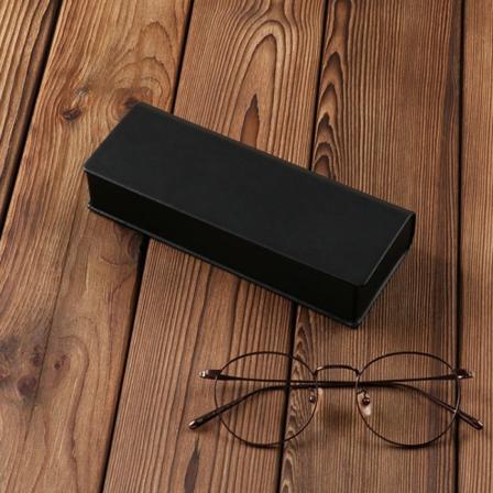 Case Glasögonfodral SVART black