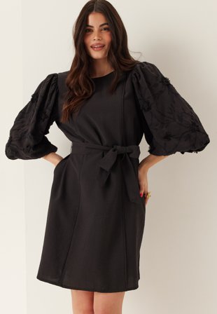 VILA - Vimala O-neck 3/4 EMB. DRESS - Black Beauty Detail:embroidery - Kläder - - Bubbleroom