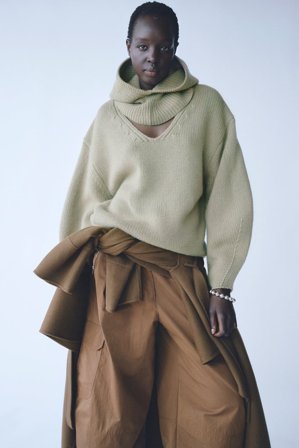 Soft Goat - Puff Sleeve V-neck - Women cashmere sweater - L - Khaki