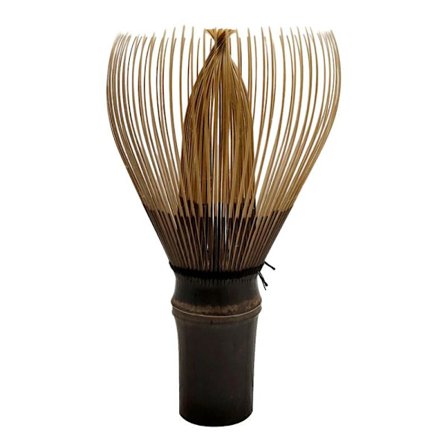 Tradisjonell Matcha-visp av bambus for tilberedning av japansk Matcha-te, verktøy for teelskere