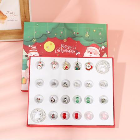 Mub- Julkalender blind box barn armband Jul Advent bärbar 24 rutnät DIY smycken blind box semestergåva Santa Claus Yeti model