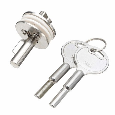 Lasinen liukuovi-vitriini, sopii lasiterraarioihin/akvaarioihin, varustettu lukolla ja kahdella avaimella.