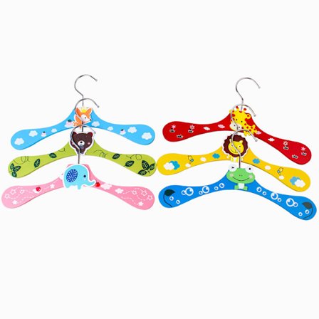 6 stk. (tilfældig farve) Bøjler i træ til børnetøj