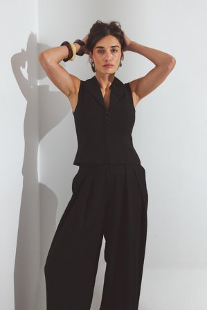 NA-KD taillierte ärmellose Weste mit V-Ausschnitt - Anzugwesten - Schwarz - EU 44