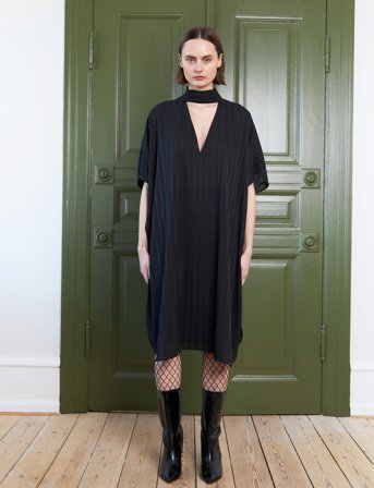 Stella Nova Midi Dress With Neck Tie Band - Black - 36