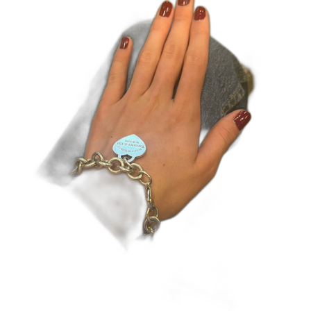 Silverarmband med hjärthänge från Tiffany & Co.