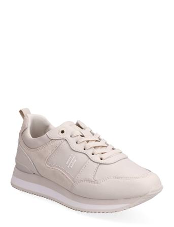 Feminine Active Sneaker Lave Sneakers Creme Tommy Hilfiger