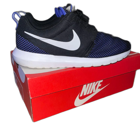 Svarta och blå Nike sneakers