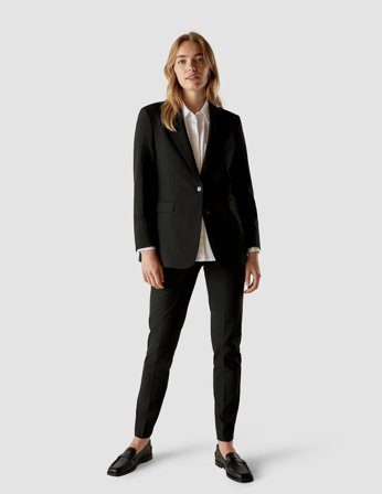 Shaping New Tomorrow - Female - Essential Suit Tapered - Black - Size