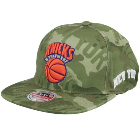 Mitchell & Ness - NBA Camo fitted Cappellino - New York Knicks Tonal Camo Stretch Green Camo Fitted @ Hatstore