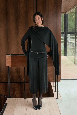 Jourdan Sloane x NA-KD Topp i jersey med scarf-detalj - Scarf toppar - Svart - XL