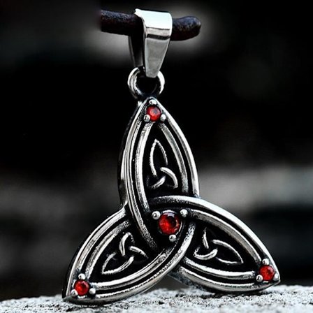 Pendant - Nordic Mythology - Celtic knot